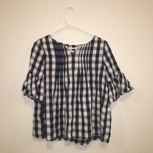 Bell sleeve blouse/top